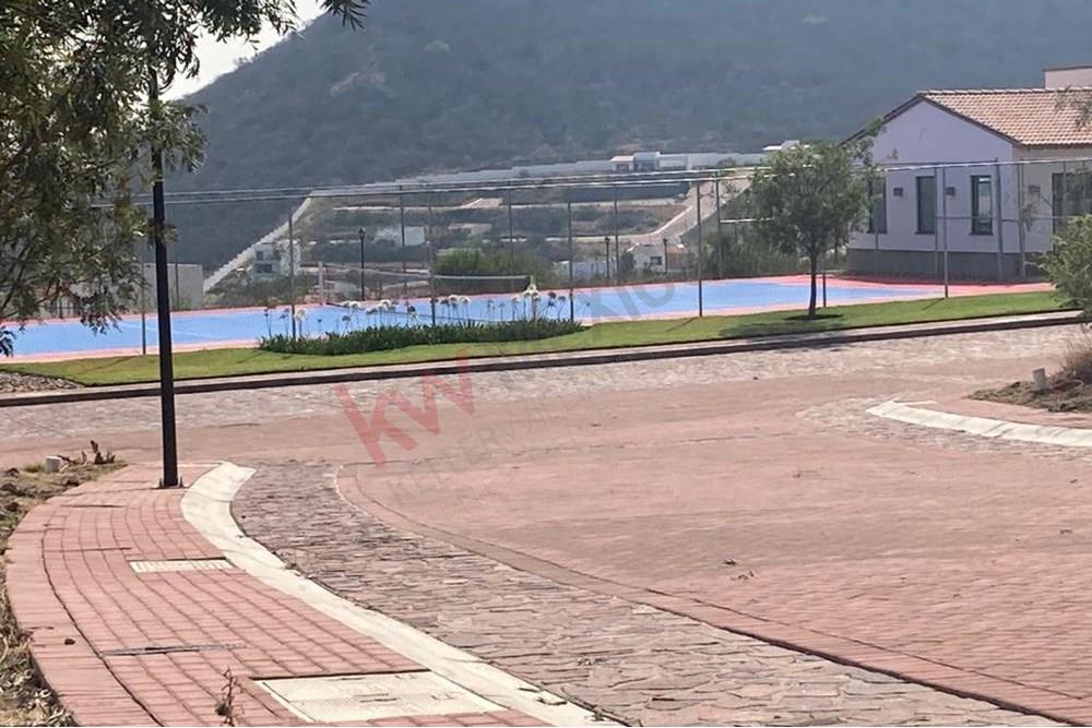 TERRENOS EN VENTA POR ABAJO DE SU PRECIO,  CD. MADERAS MONTAÑA,  2 TERRENOS JUNTOS 112 MTS C/U TOTAL 224 MTS PLANOS