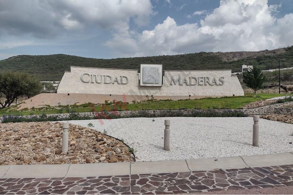 TERRENOS EN VENTA POR ABAJO DE SU PRECIO,  CD. MADERAS MONTAÑA,  2 TERRENOS JUNTOS 112 MTS C/U TOTAL 224 MTS PLANOS