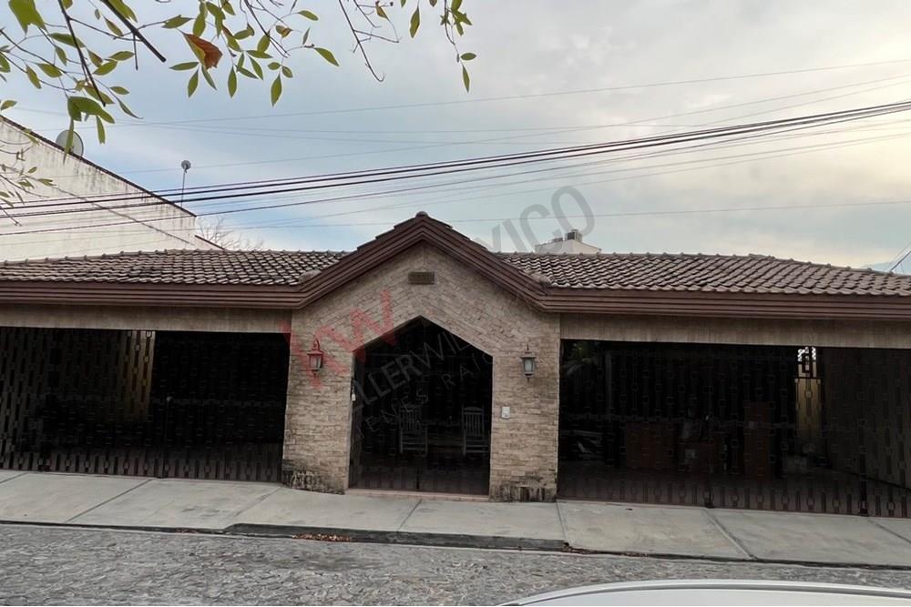 Departamento Ejecutivo en Renta Colonia la Silla