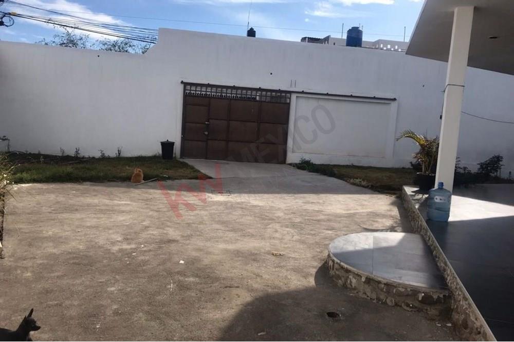 VENTA DE CASA EN PACHUCA HIDALGO UNA SOLA PLANTA CON TERRENO AMPLIO BUENA UBICACION CERCA DE ZONA PLATEADA