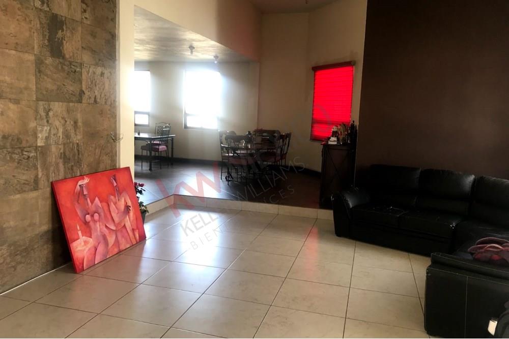 VENTA DE CASA EN PACHUCA HIDALGO UNA SOLA PLANTA CON TERRENO AMPLIO BUENA UBICACION CERCA DE ZONA PLATEADA