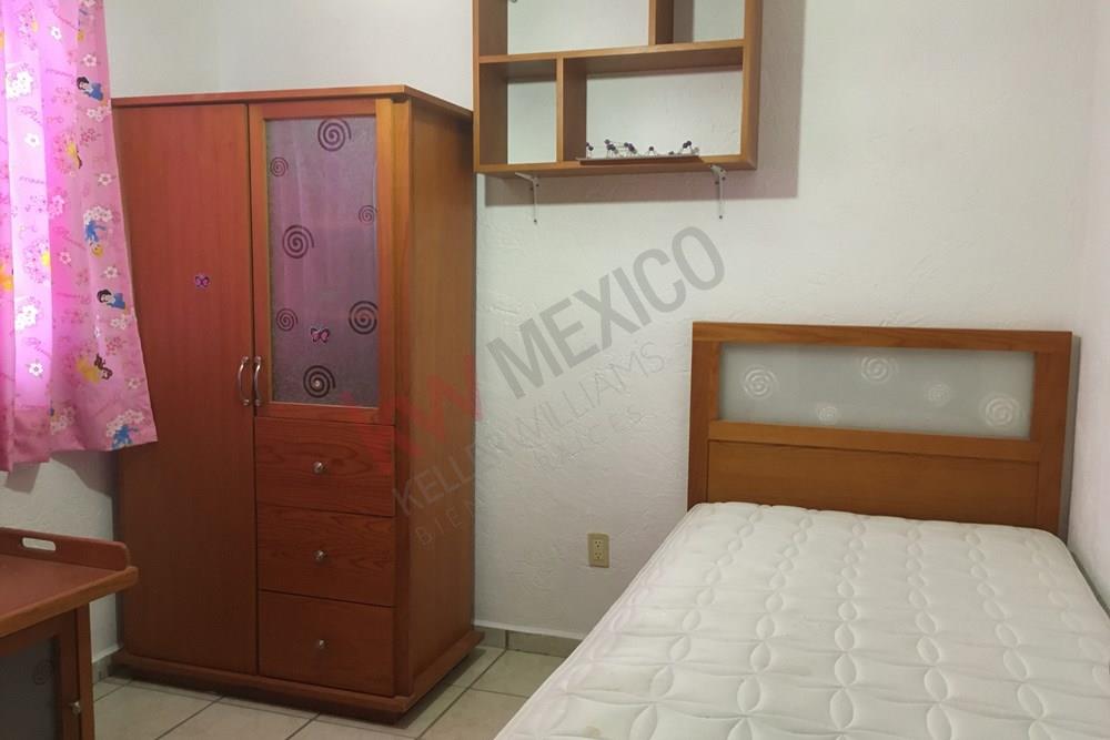 CASA EN RENTA AMUEBLADA EN LAS TERESAS QUERETARO