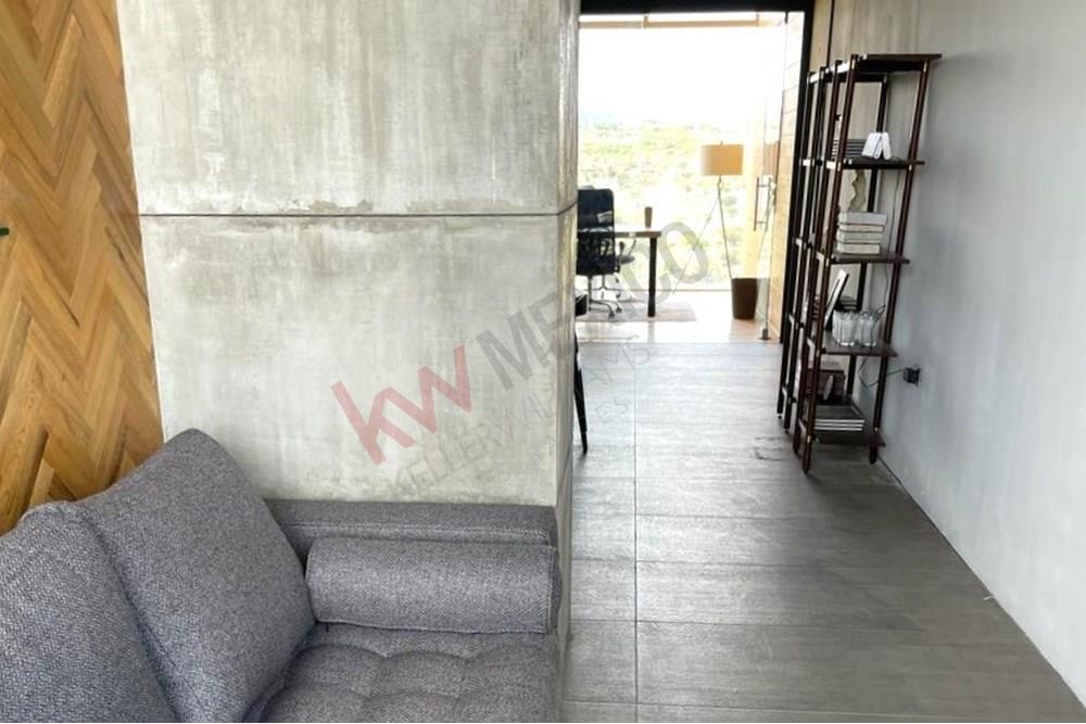 RENTA OFICINA en Plaza 99, El Campanario