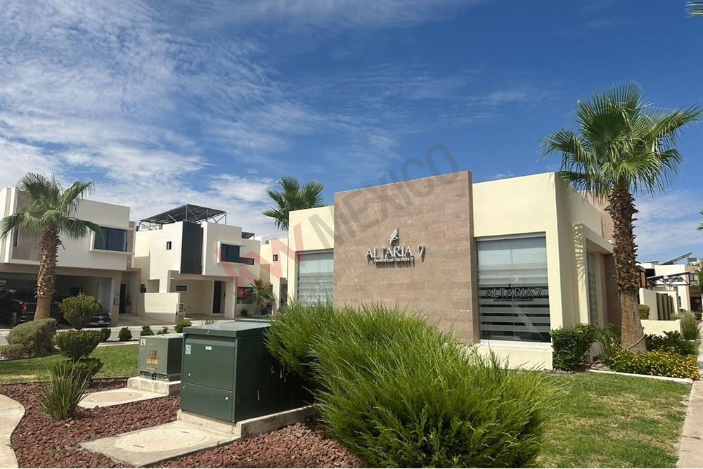 CASA EN RENTA EQUIPADA CON UNIDADES PAQUETE FRACC ALTARIA 7
