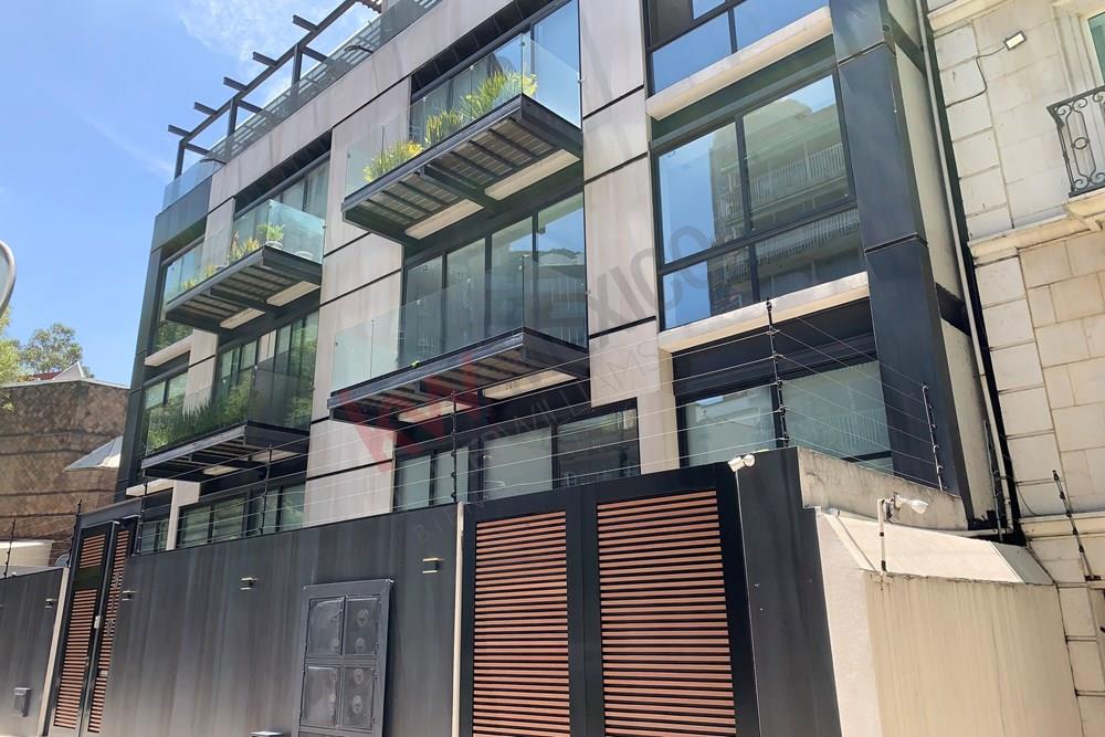 Departamento de Lujo en Renta, en La Mejor Zona de Polanco con Balcón.