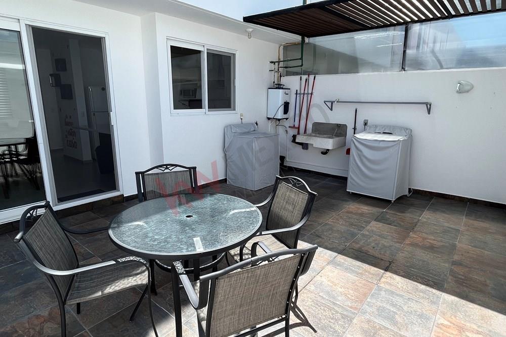 VENTA DE CASA EN PASEOS DEL BOSQUE CORREGIDORA CON O SIN MUEBLES!!!