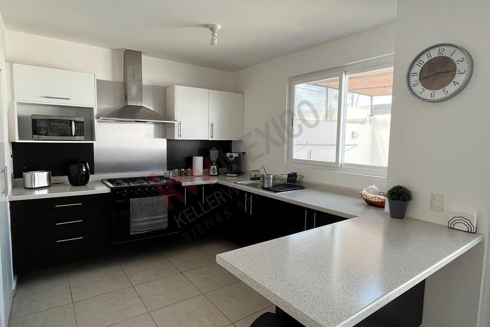 VENTA DE CASA EN PASEOS DEL BOSQUE CORREGIDORA CON O SIN MUEBLES!!!