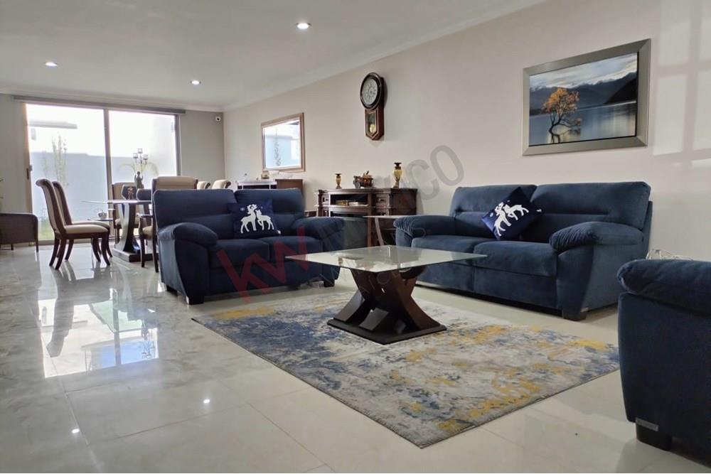 Casa En Venta a una cuadra de Av. del Pacífico, Delegación San Buenaventura