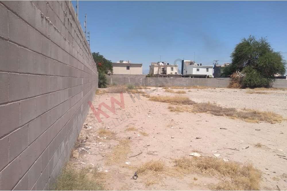 TERRENO EN VENTA CUADRADOS EN SEVILLA RESIDENCIAL, ¡¡¡ATENCION  INVERSIONISTA,EXCELENTE OPORTUNIDAD!!!