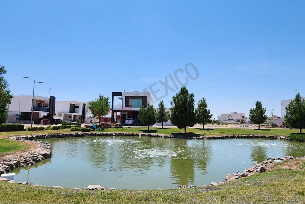 VENTA DE TERRENO EN ALTOZANO