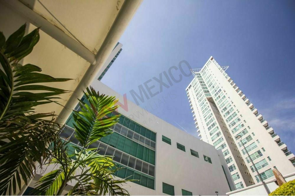 RENTO CONSULTORIO EN HOSPITAL PUERTA DE HIERRO, ZAPOPAN JALISCO