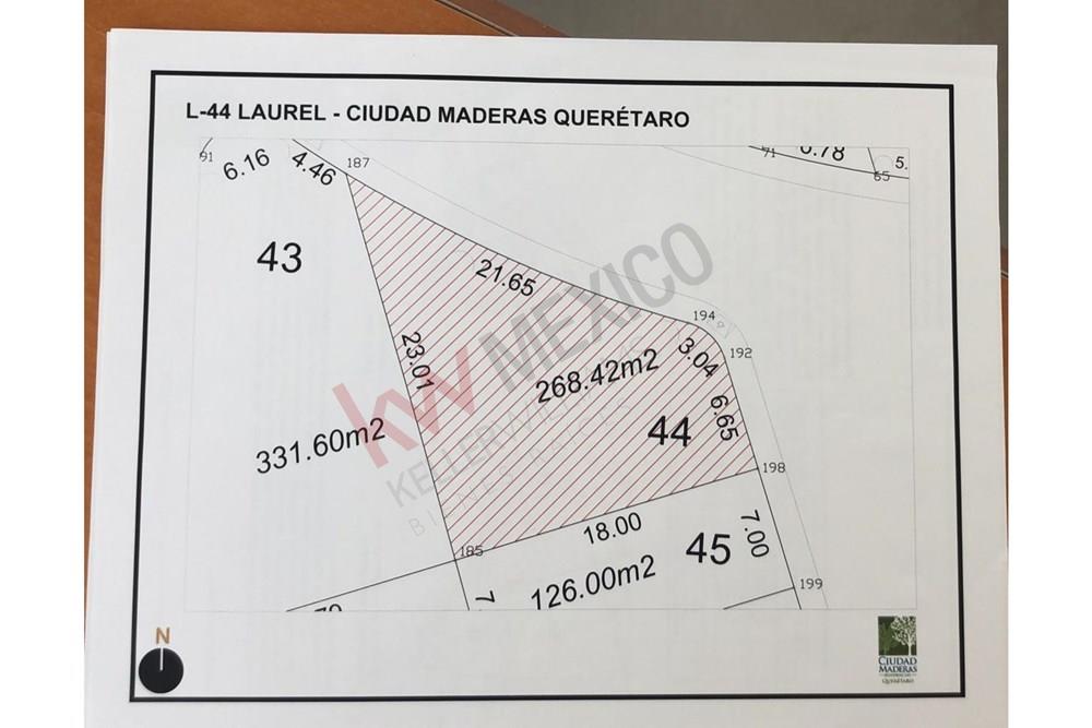 TERRENO EN ESQUINA PLANO | $1,250,000 | ESCRITURADO | CIUDAD MADERAS RESIDENCIAL | QUERETARO