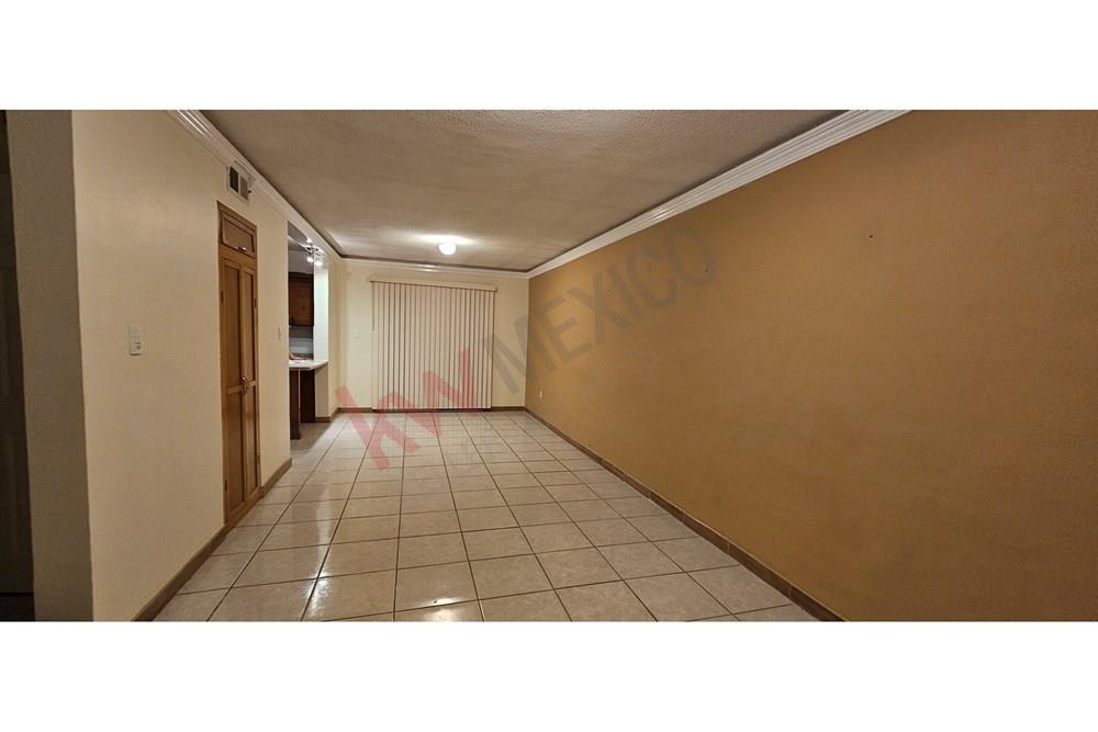 Casa en Renta detras del Cosnulado Americano Fracc Quinta esmeralda
