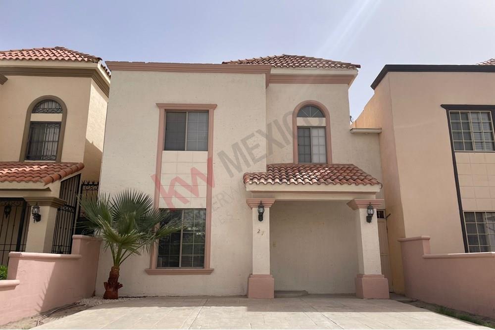 Casa en Renta con bella cocina, espacio para desayunador en zona Jupiter y camino viejo a San Jose, Juarez