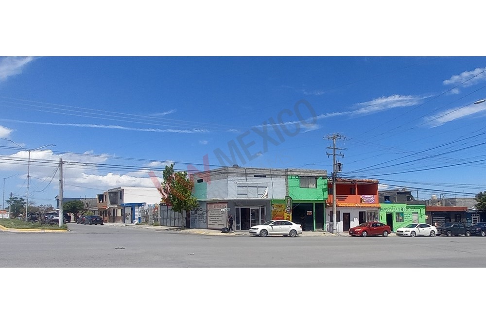 ¡¡ Excelente oportunidad de negocio !! Adquiere esta propiedad de usos mixtos, con alto potencial comercial, en una de las Avenidas mas transitadas, de la Zona Oriente de saltillo: Boulevard Mirasierra