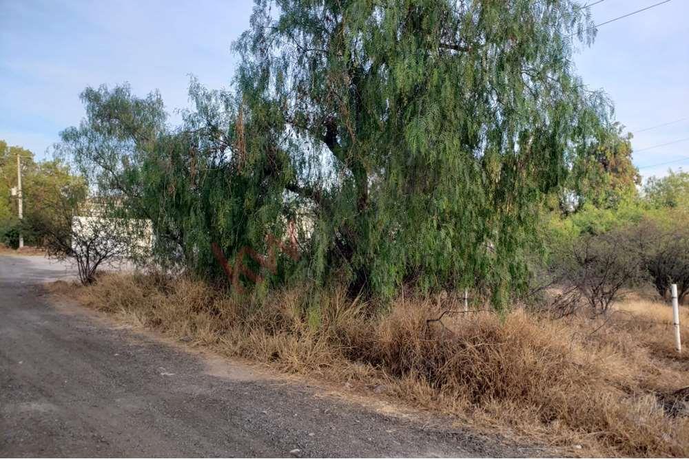 VENTA DE TERRENO CON USO SUELO MIXTO EN CORREGIDORA