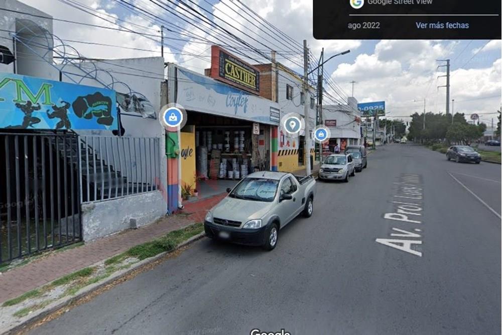 Propiedad comercial en Luis Pasteur Sur en Querétaro