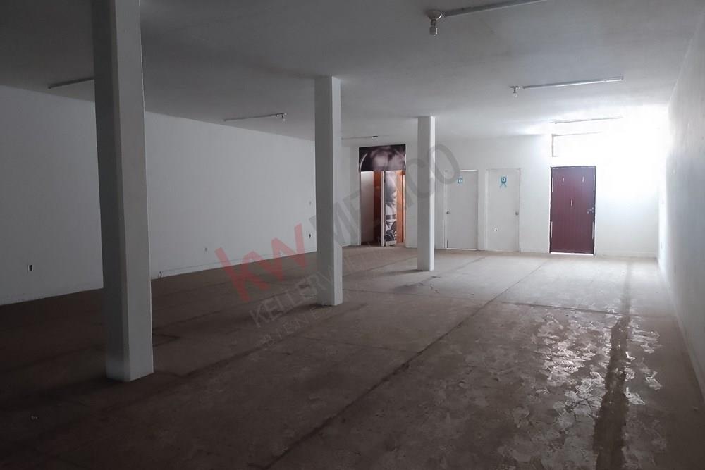 Propiedad comercial en Luis Pasteur Sur en Querétaro