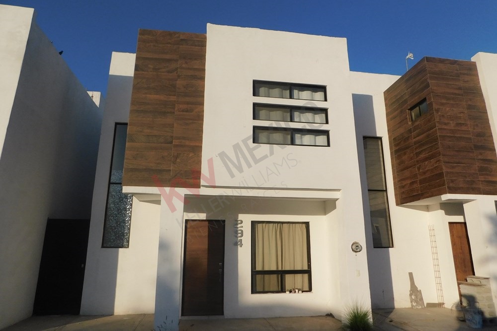 Casa en Renta en Puerta de Hierro II, Torreón