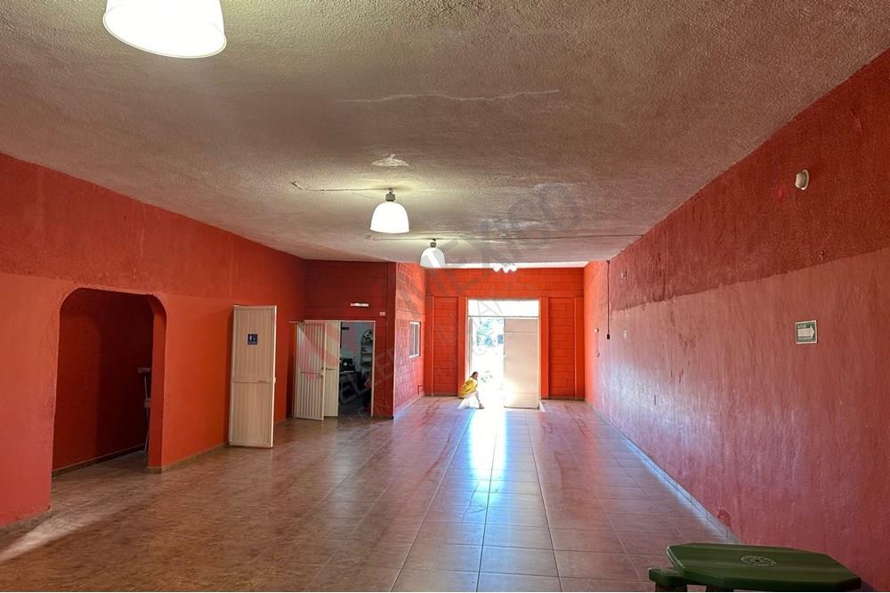 LOCAL COMERCIAL SATELITE LISTO PARA OPERAR COMO SALON DE FIESTAS