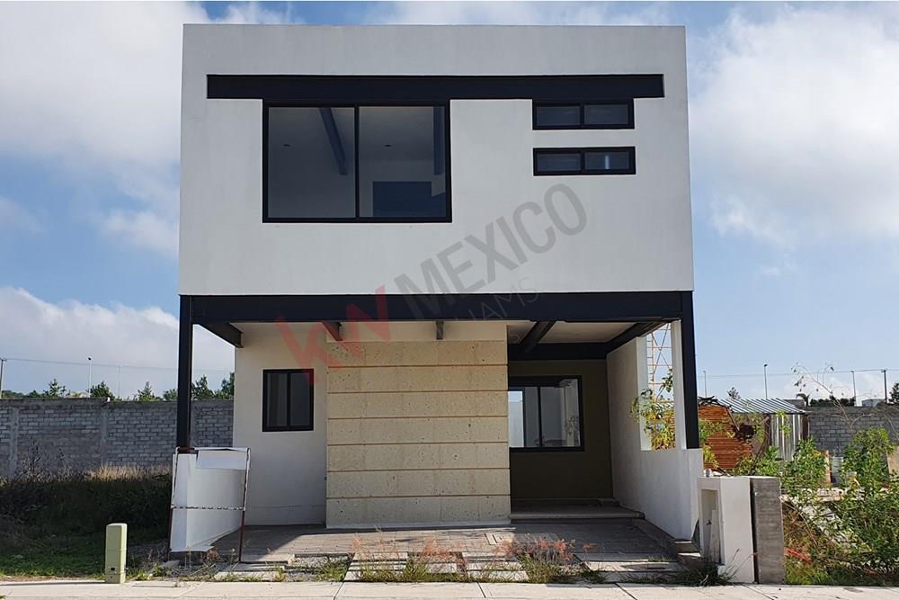 CASA NUEVA DE DISEÑADOR, LISTA PARA HABITARSE, TARAY EL MARQUES QUERETARO $2,690,000