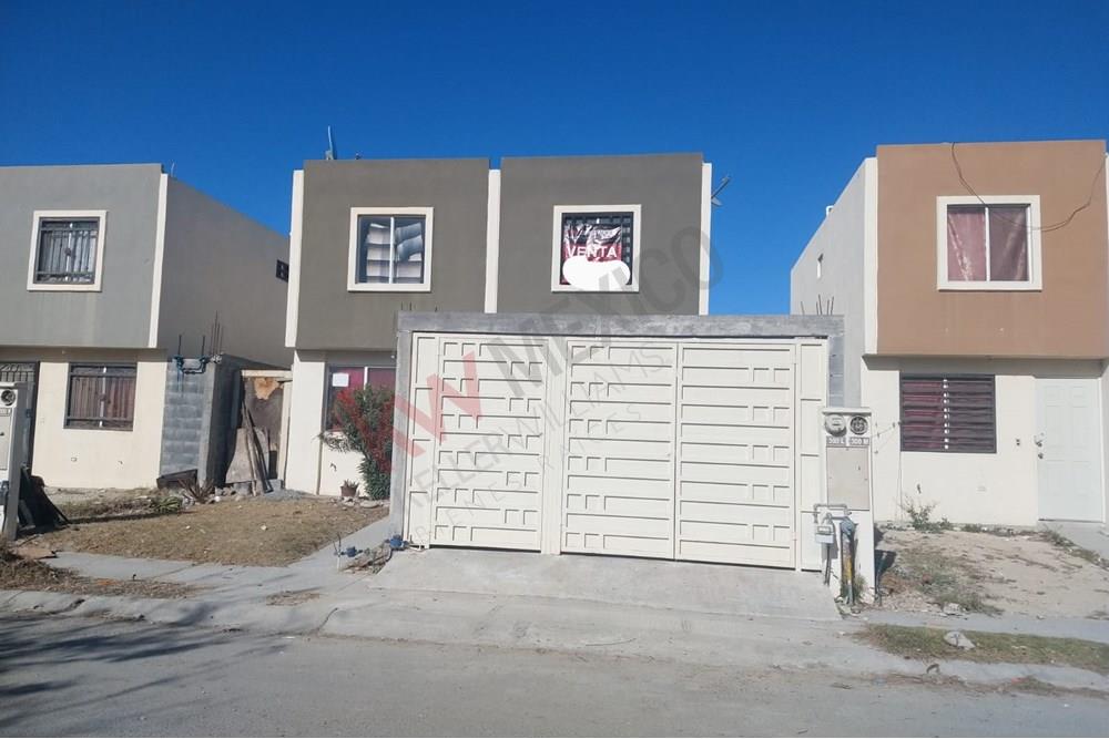 Casa en Venta, en Valle de Santa Elena, Zuazua, Nuevo León.