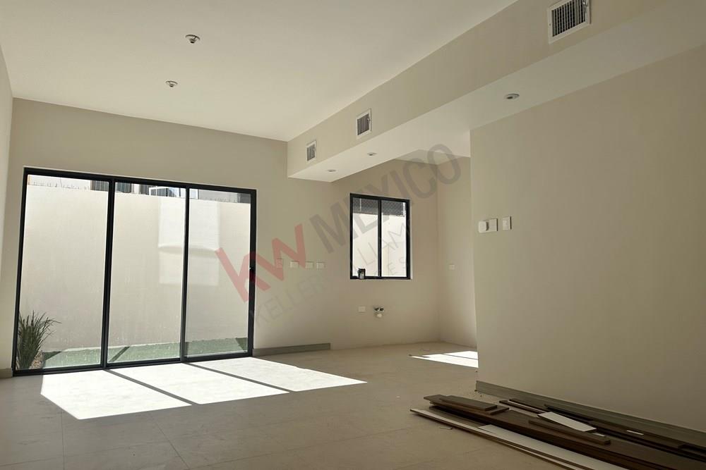 CASAS NUEVAS EN NUEVO FRACCIONAMIENTO EN CIUDAD JUAREZ CHIHUAHUA ENTRE AV. TECNOLOGICO Y AV. TEOFILO BORUNDA, POR LA RODADORA.