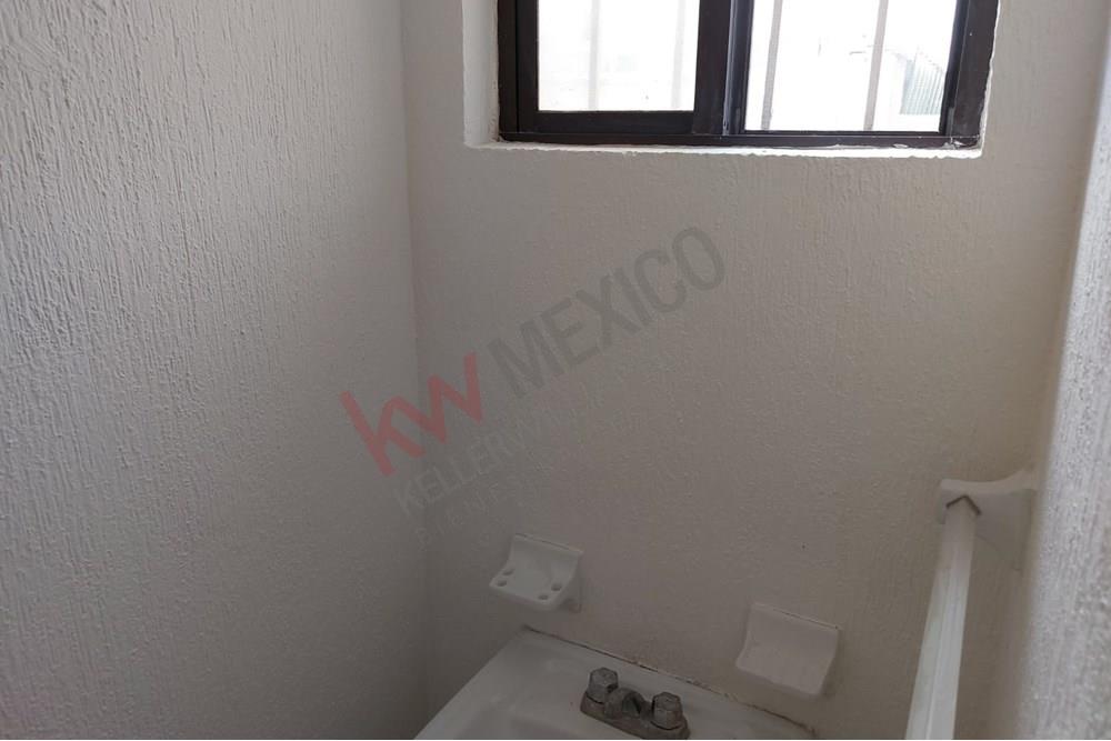 Oficina en renta de 120 metros cuadrados  en la  Colonia  Del  Valle San Pedro Garza  Garcia  Nuevo Leon