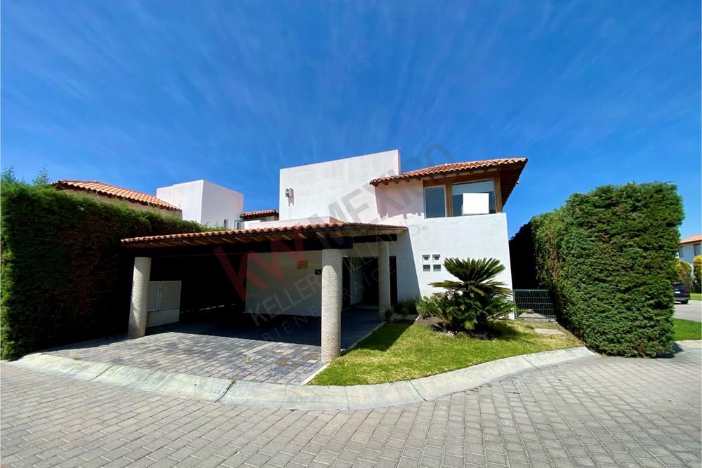 CASA EN RENTA, LOMAS DEL CAMPANARIO II, QUERÉTARO!