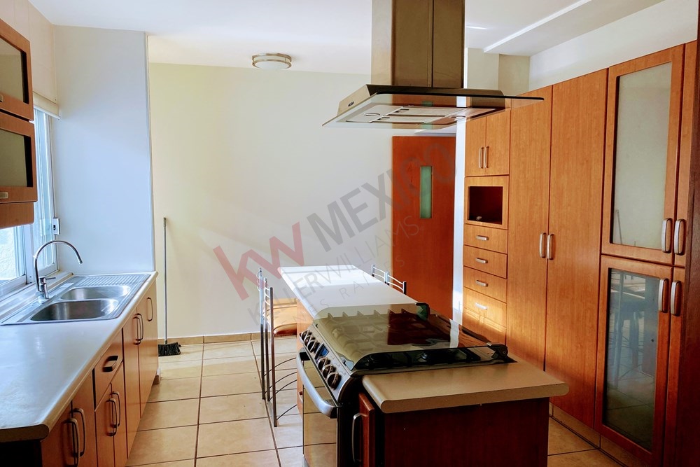 'Renta Magnífica Casa en Real de Juriquilla'