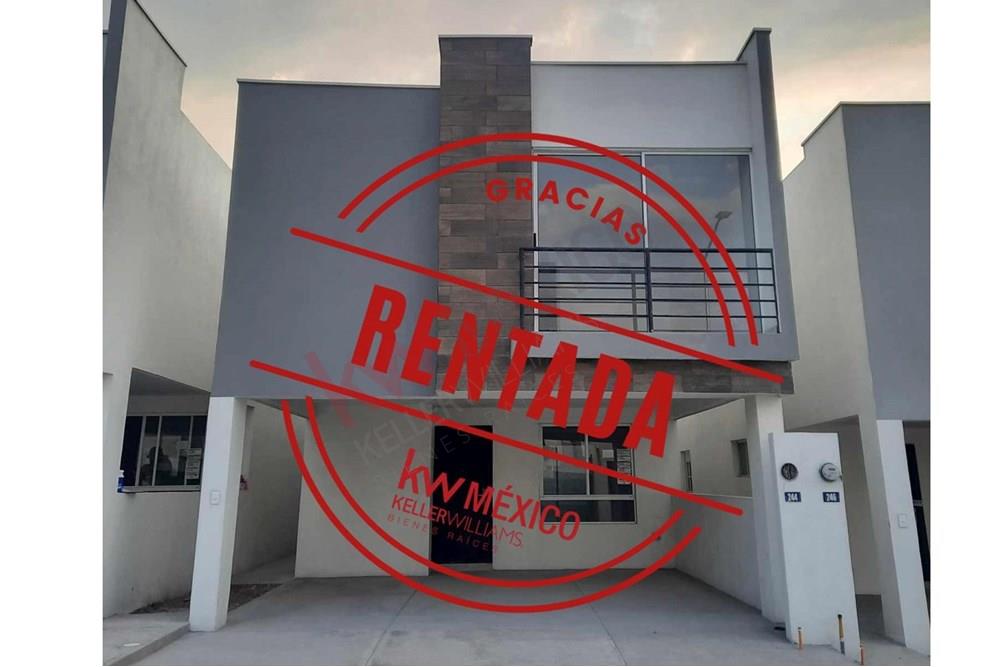 Amplia Casa en Renta de 3 Recámaras en Brianzzas 3er Sector, Escobedo