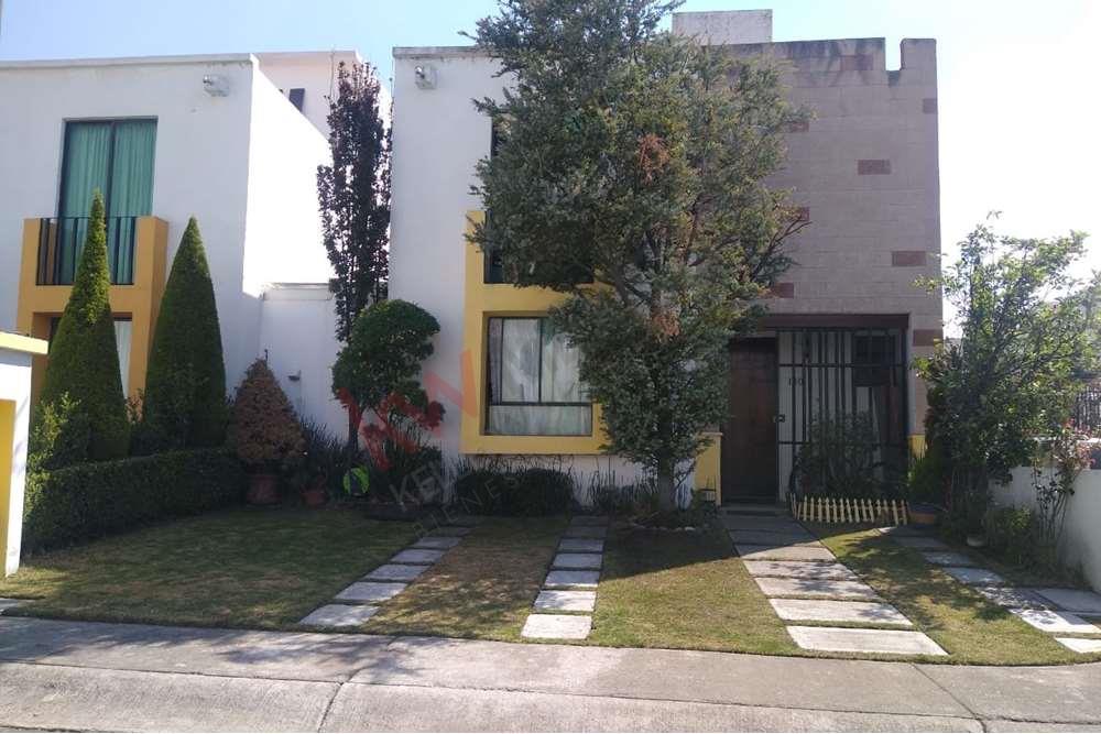 Casa en venta en Residencial Bosques de ICA, Zinacantepec