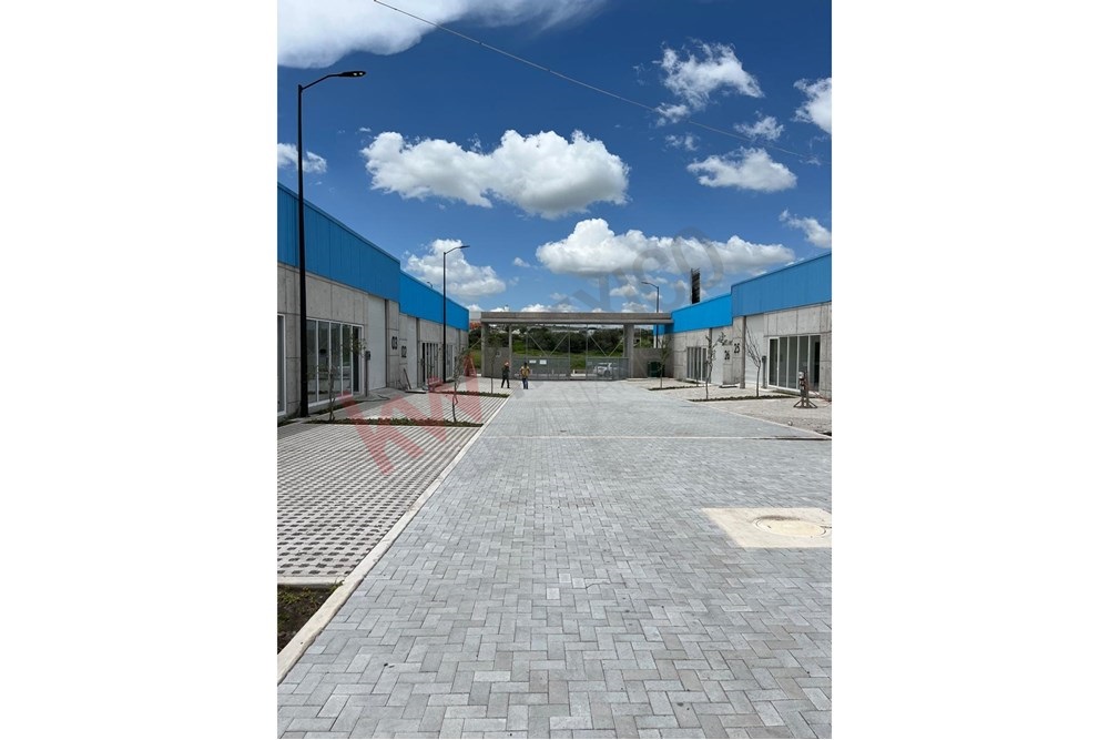 BODEGA EN VENTA EN MICRO PARQUE INDUSTRIAL EN MIRANDA, EL MARQUES QUERETARO