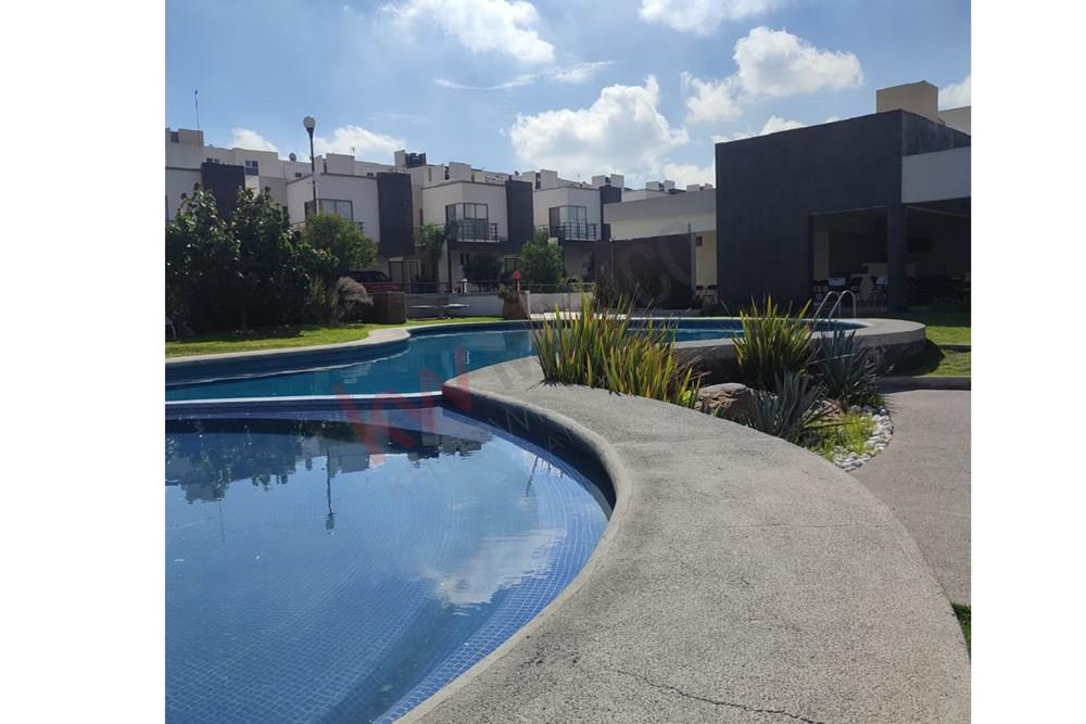 Casa en venta en privada con amenidades en Residencial del Parque $2,990,000.00