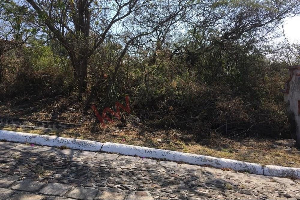 Terreno residencial plano en venta, ubicado en el Fraccionamiento Vista Real Country Club, Corregidora, Querétaro.