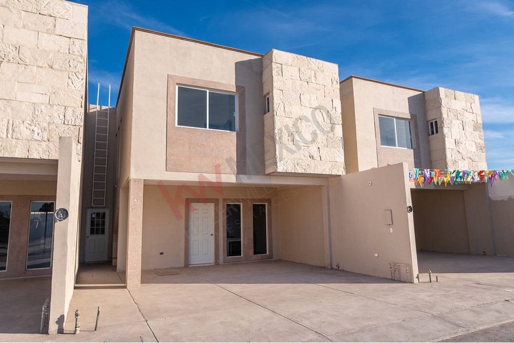 Casa Nueva en Renta, 3 Recámaras, El Capullo (Central de Autobuses Torreón)