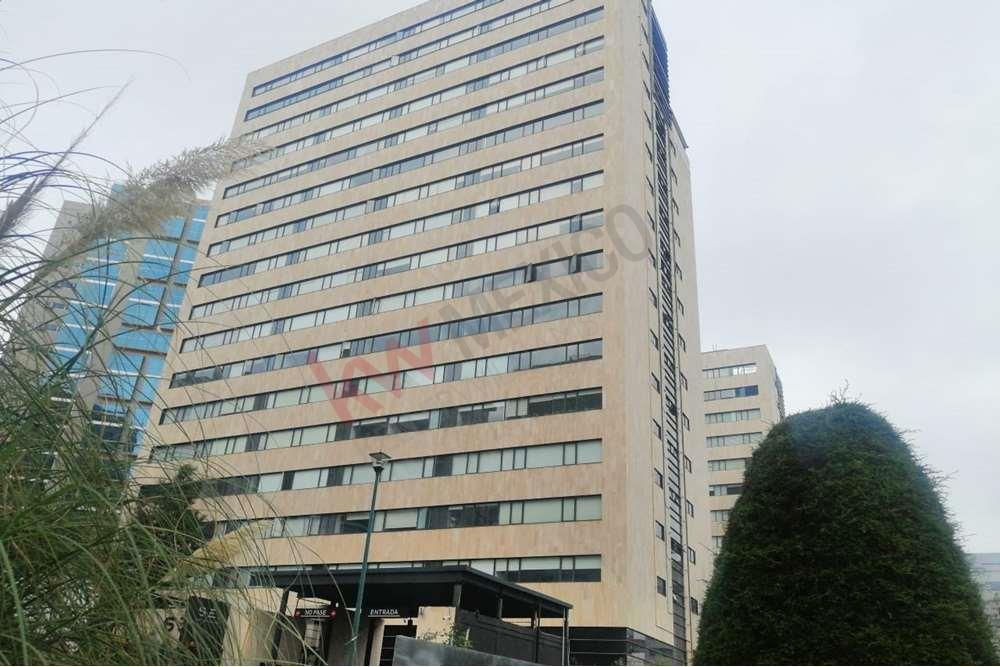 Rento Departamento en Interlomas Residencial SEI  (Piso bajo)