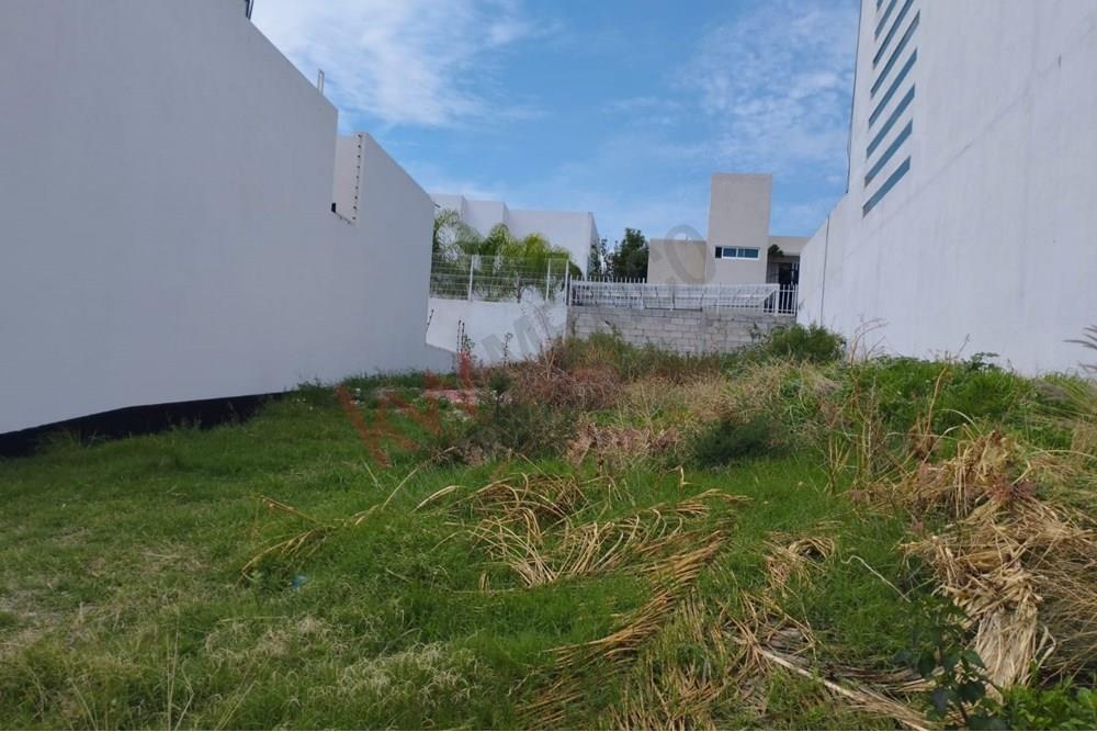 Terreno en venta en querétaro - Cumbres del Lago - Un lienzo en blanco para tus sueños