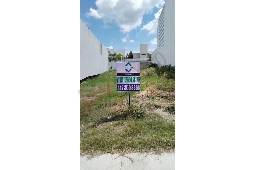 Terreno en venta en querétaro - Cumbres del Lago - Un lienzo en blanco para tus sueños