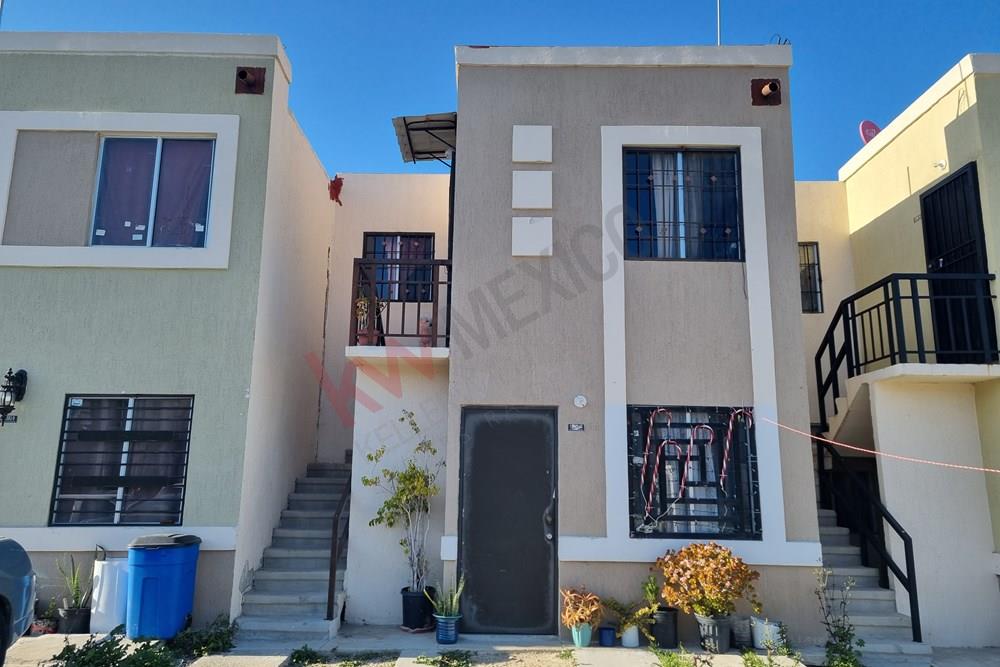 Casa acogedora en venta en la colonia Los Laureles, Tijuana, a un lado del  . Pacifico.