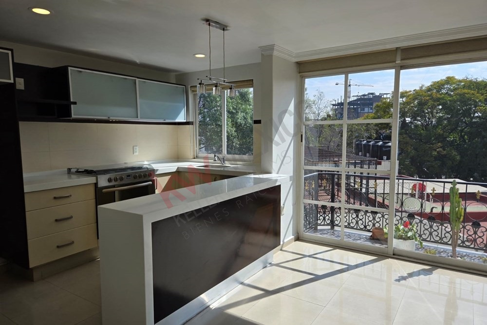 Departamento con terraza y balcon renta Narvarte