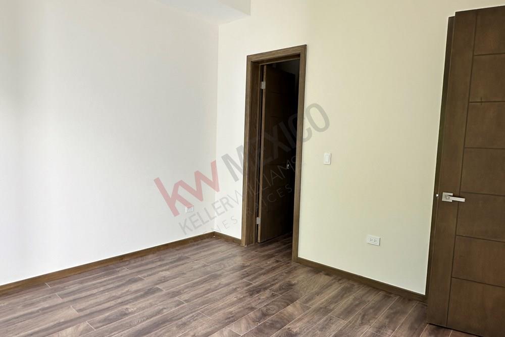 CASA DE UN PISO EQUIPADA EN VENTA INCLUYE PANELES SOLARES, EN CIUDAD JUAREZ CHIHUAHUA, RESIDENCIA EN VENTA EN CD JUAREZ CHIH. NUEVO DISTRITO RESIDENCIAL ARBOREAL