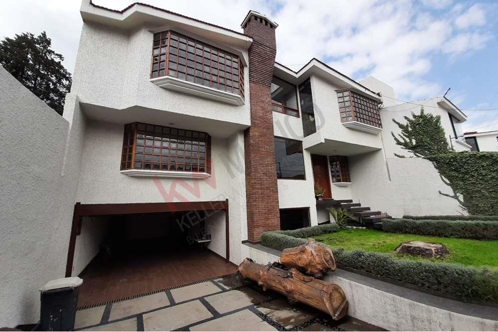 Casa en venta en club de golf en San Carlos, Metepec