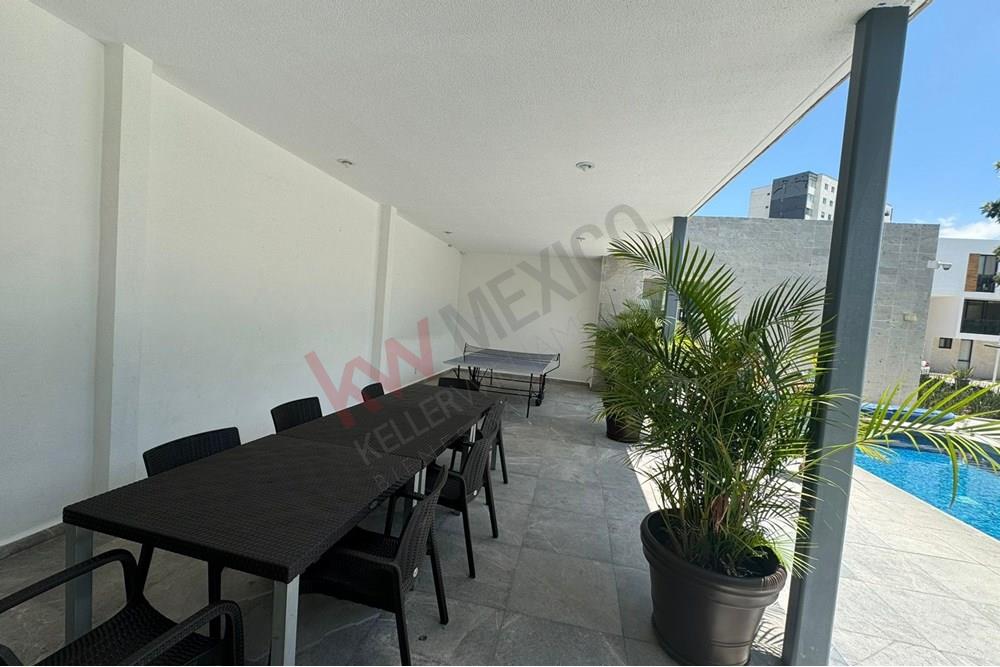 SE RENTA CASA AMPLIA EN SANTA FE, JURIQUILLA. CON EXCELENTES AMENIDADES Y EXCELENTE UBICACION.