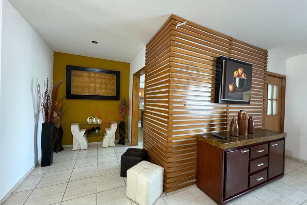 HERMOSA CASA AMUEBLADA PARA RENTA EN CENTRO SUR