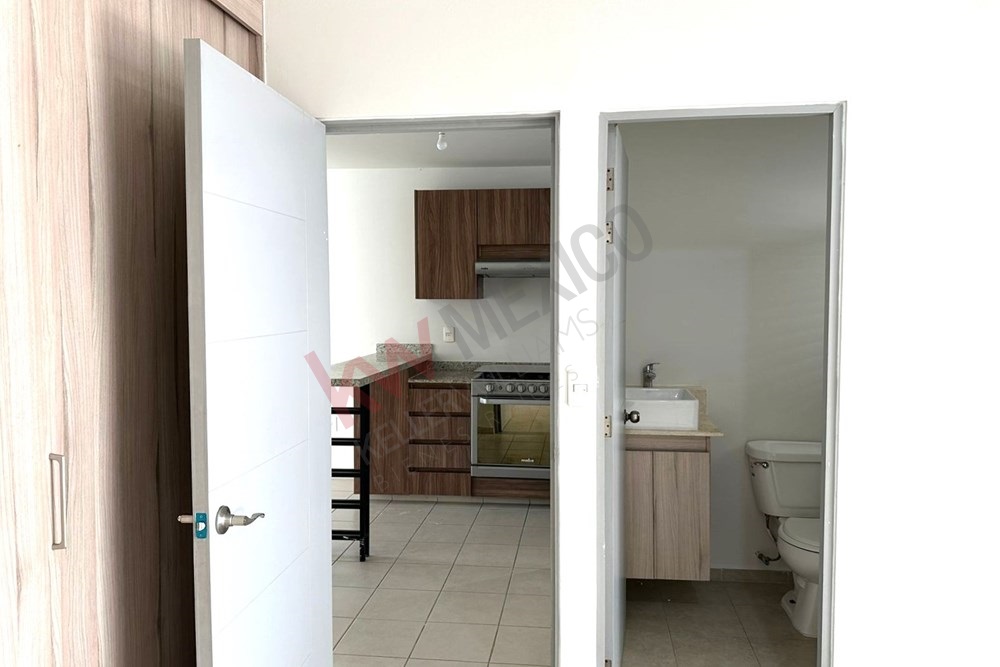 Venta de Departamento en planta baja cerca de Tec de Monterrey, Qro
