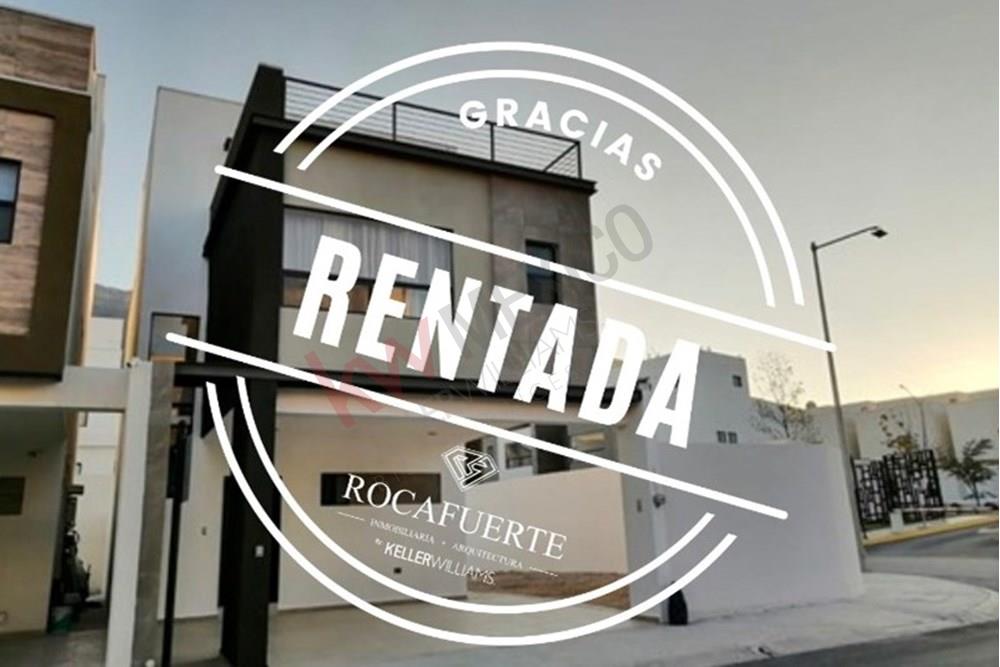 Casa en Esquina con terreno excedente en Renta en Porto Cumbres, García Nuevo León!