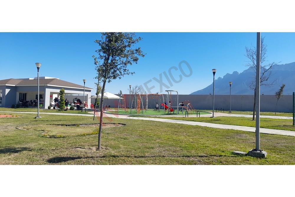 CASA EN VENTA EN MANDARA RESIDENCIAL EN GARCIA, NUEVO LEON CERCA DE AV.  LINCONL