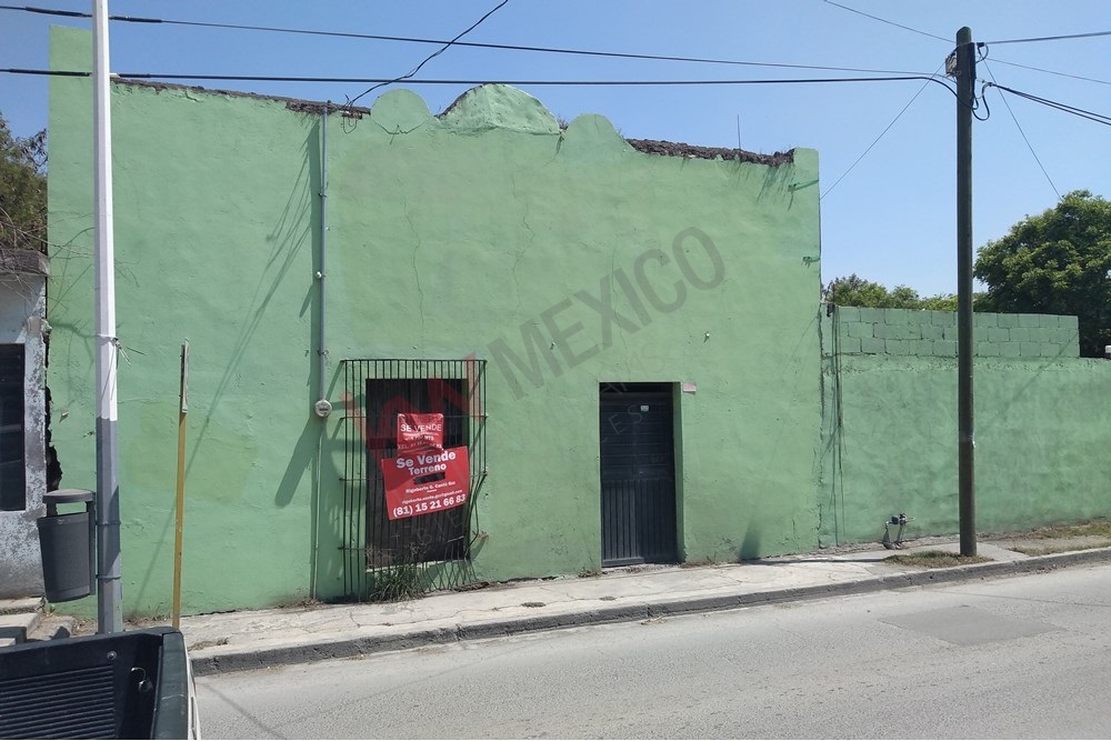 Terreno Comercial en Cadereyta
