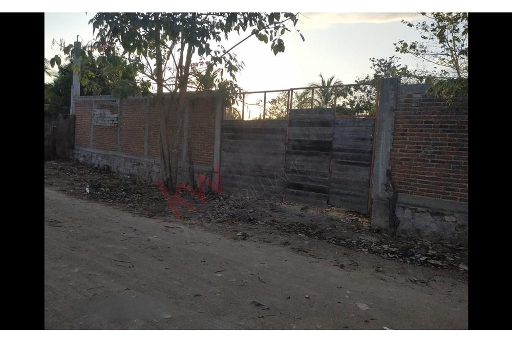 881 SQM LAND FOR SALE IN PUNTA PERULA, JALISCO, MEXICO (COSTA ALEGRE)